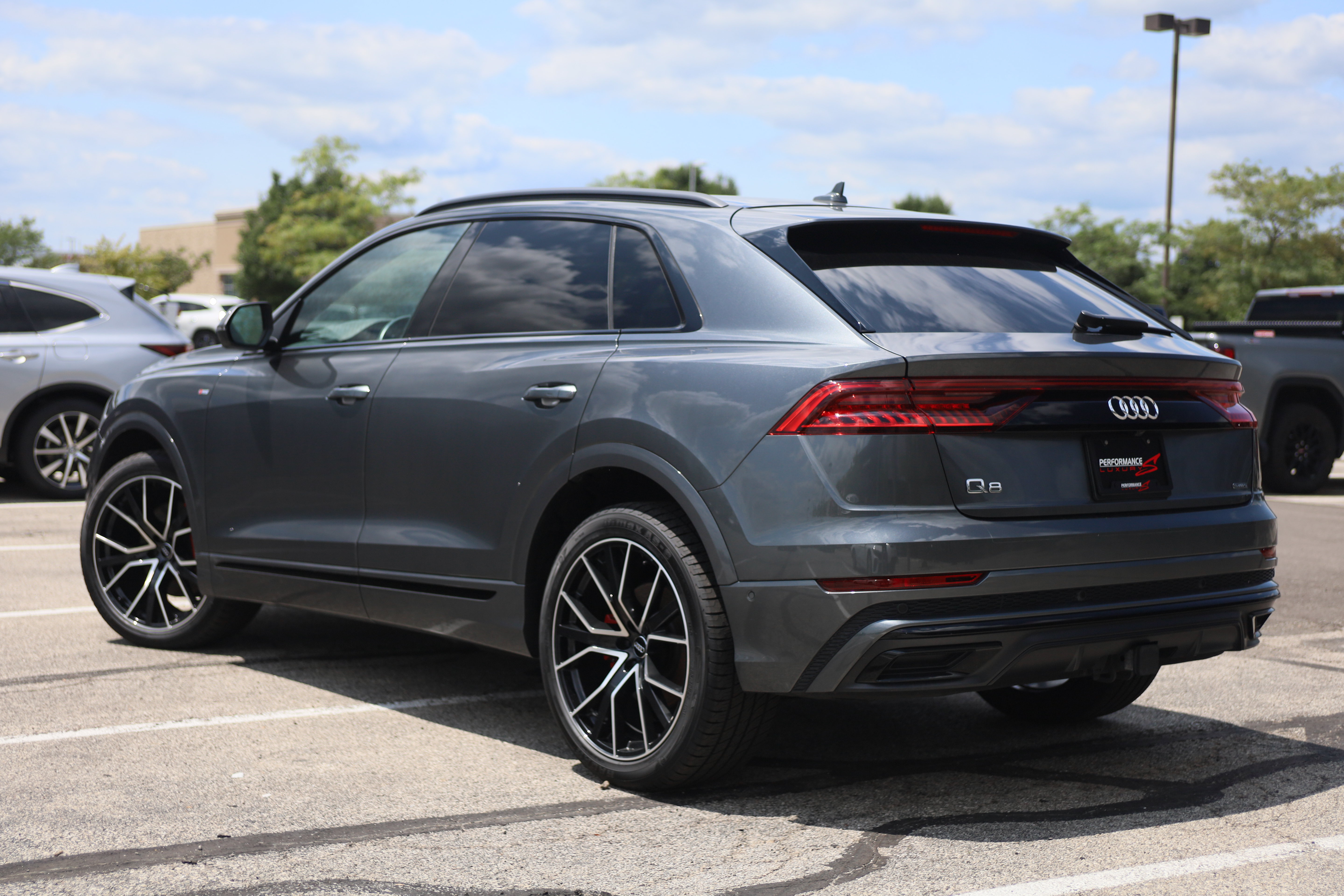 Used 2020 Audi Q8 Prestige w/ Prestige Package AWD/4WD image 4