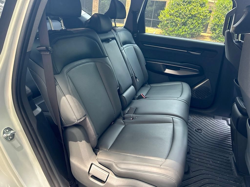 Used 2024 Kia EV9 Light RWD image 15