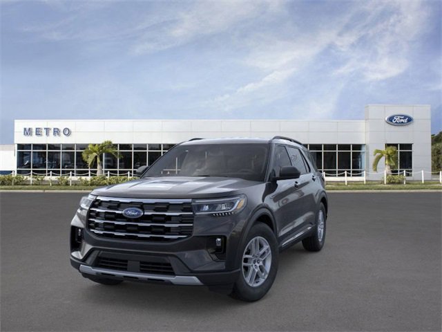 New 2025 Ford Explorer Active w/ Active Comfort Package video 2