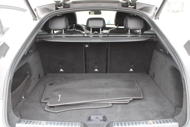 Used 2022 Mercedes-Benz GLC 300 4MATIC Coupe image 44