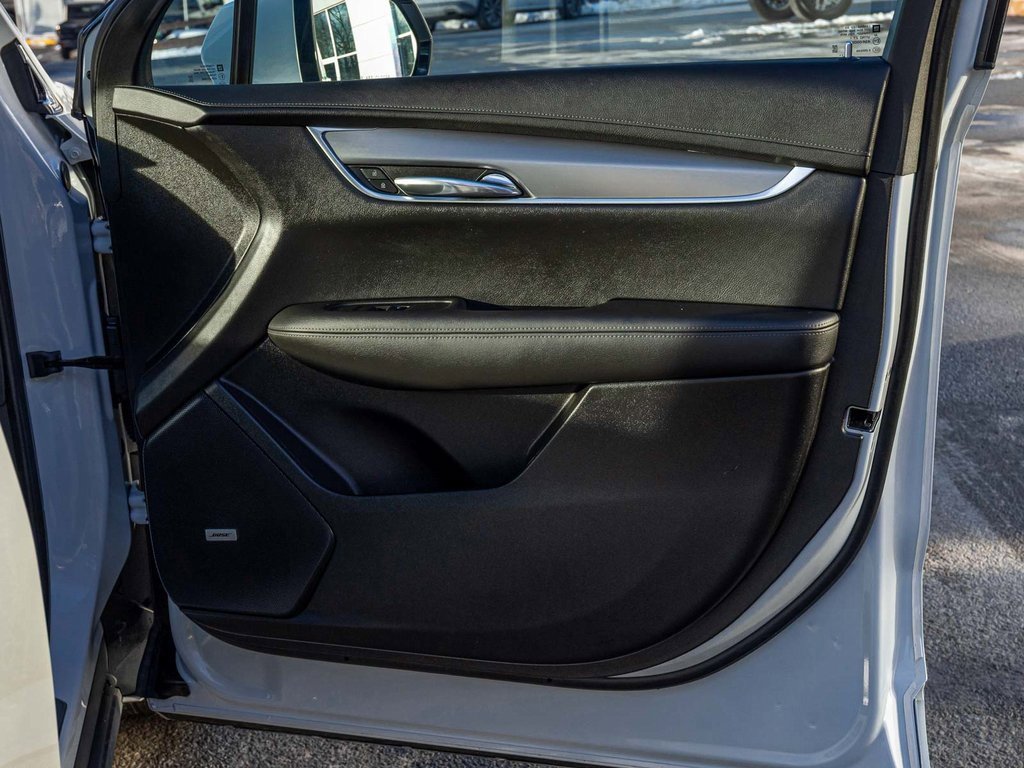 Used 2024 Cadillac XT6 Luxury image 13