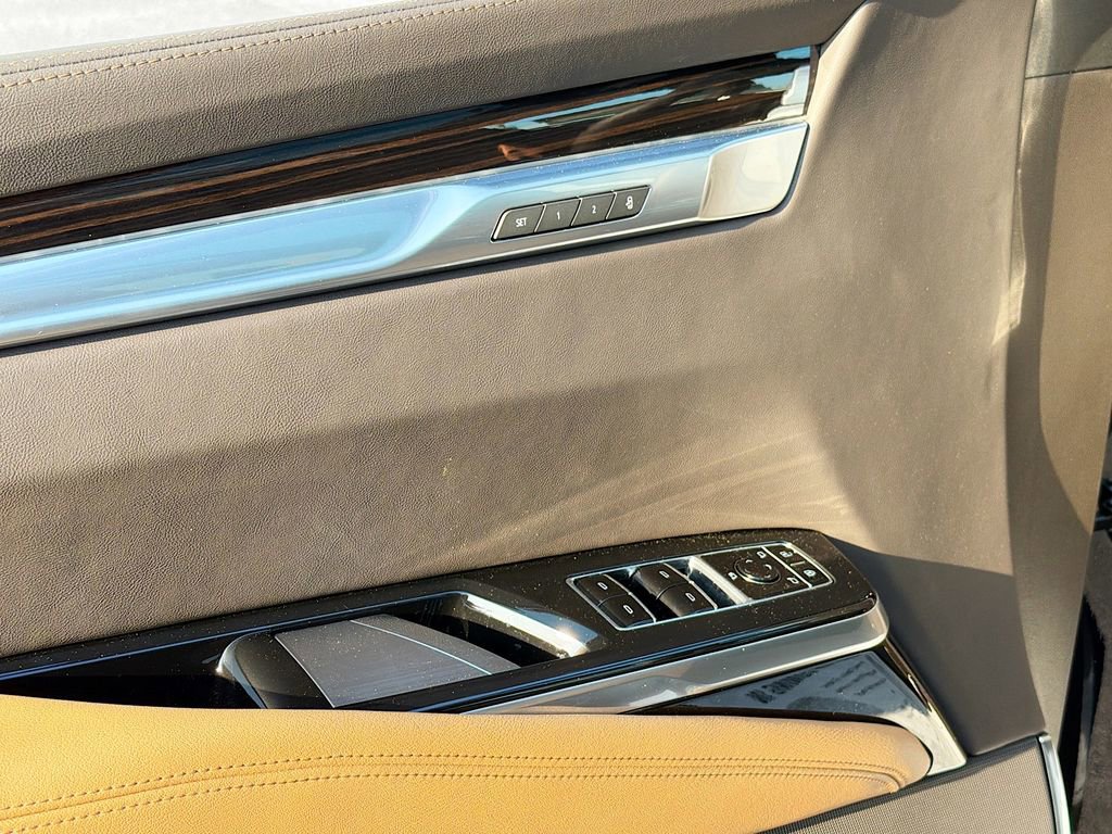 New 2026 Cadillac Escalade Luxury w/ Touring Package AWD/4WD image 18