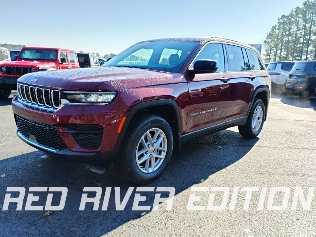 New 2026 Jeep Grand Cherokee Laredo w/ Trailer Tow Package AWD/4WD image 1