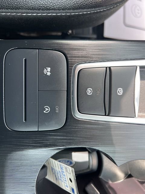 Used 2022 Ford Escape SEL image 31