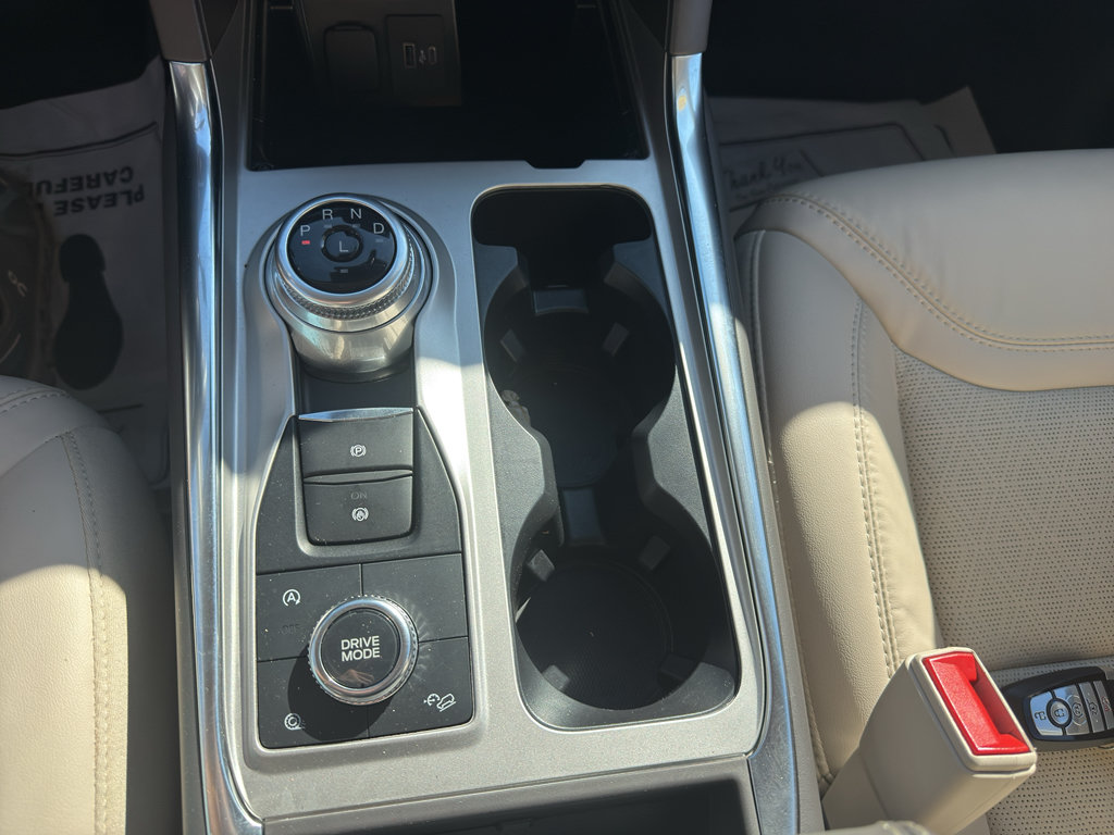 Certified 2023 Ford Explorer Platinum w/ Technology Package AWD/4WD image 29