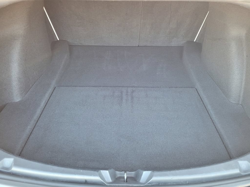 Used 2018 Tesla Model 3 Mid Range RWD image 6
