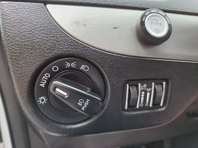 Used 2020 Dodge Grand Caravan GT FWD image 23