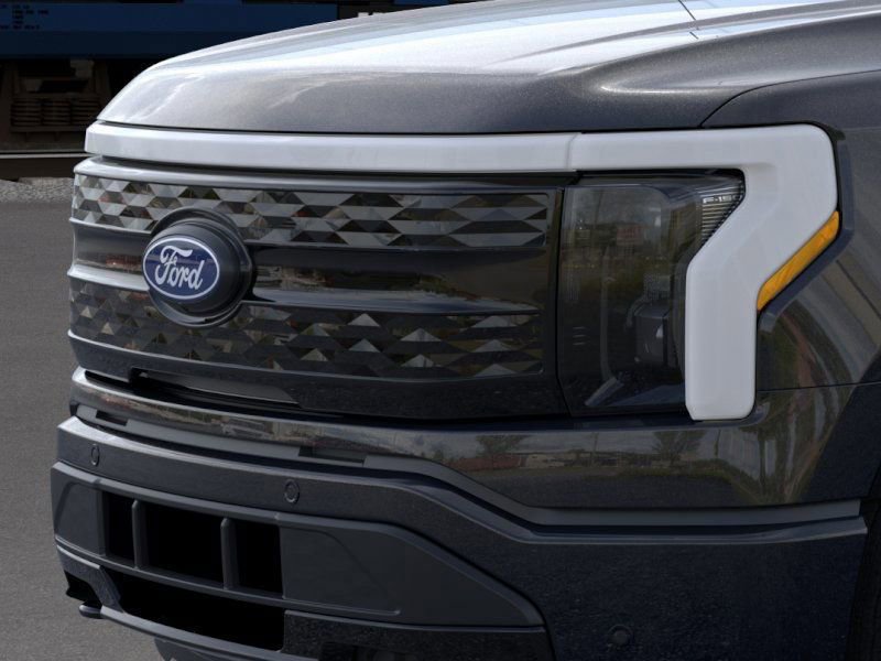 New 2025 Ford F150 Lightning Platinum AWD/4WD image 17