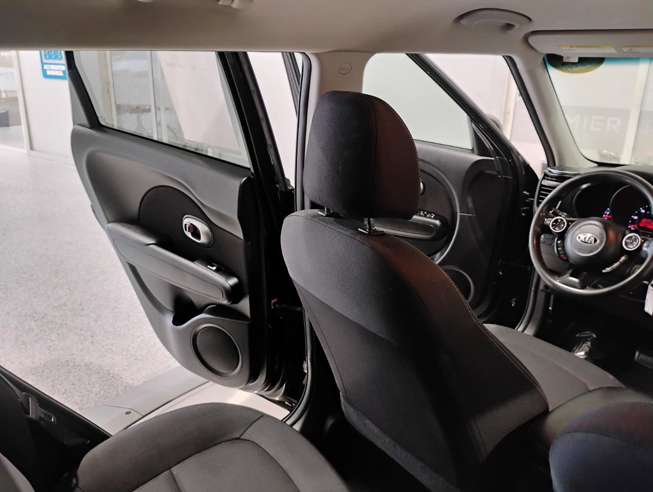 Used 2019 Kia Soul + FWD image 31