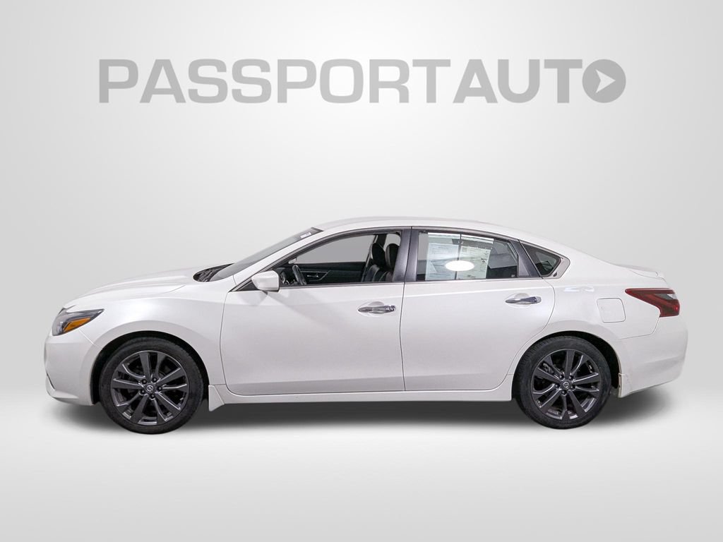 Used 2018 Nissan Altima 2.5 SR w/ SR Special Edition FWD image 2