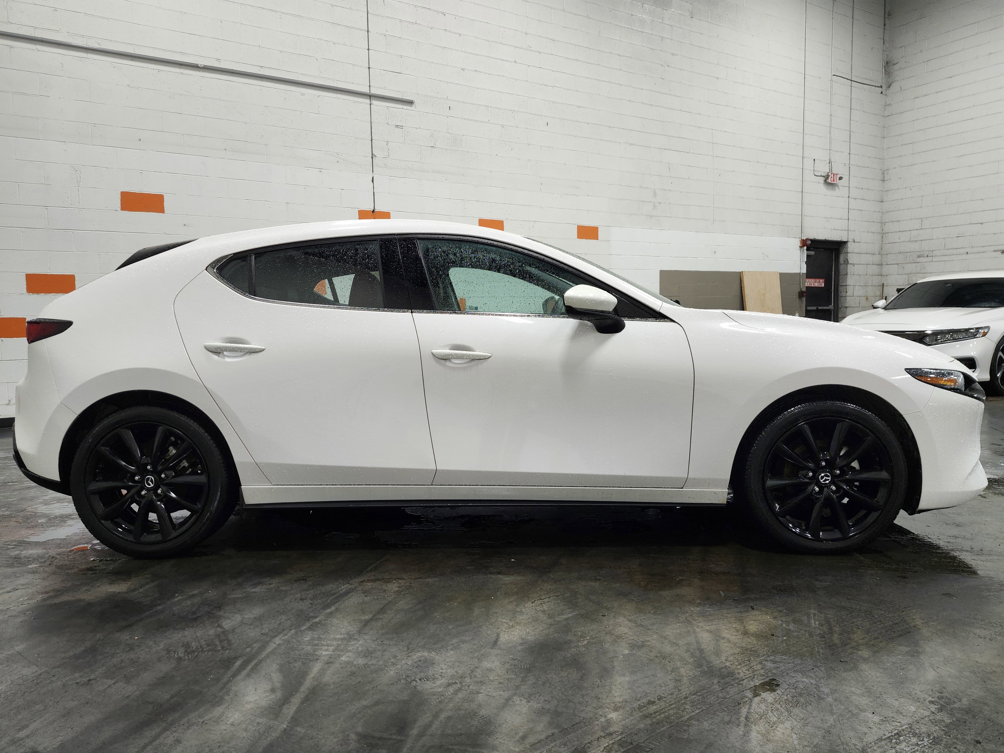 Used 2025 MAZDA MAZDA3 2.5 S Hatchback w/ Premium Pkg image 11