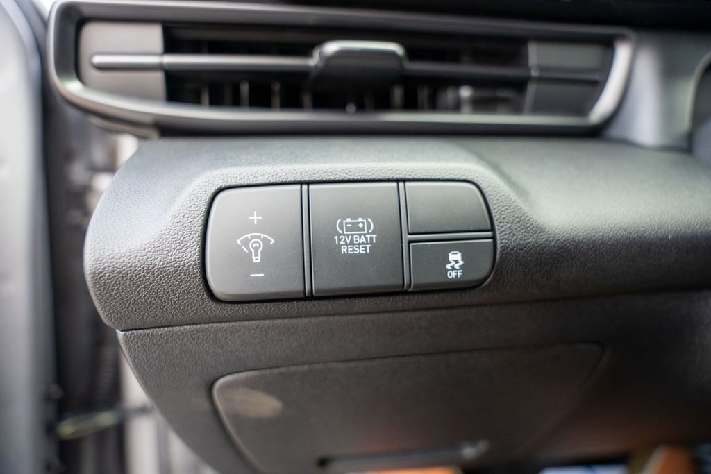 New 2025 Hyundai Elantra SEL image 20