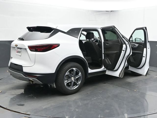 Used 2025 Chevrolet Blazer LT image 54