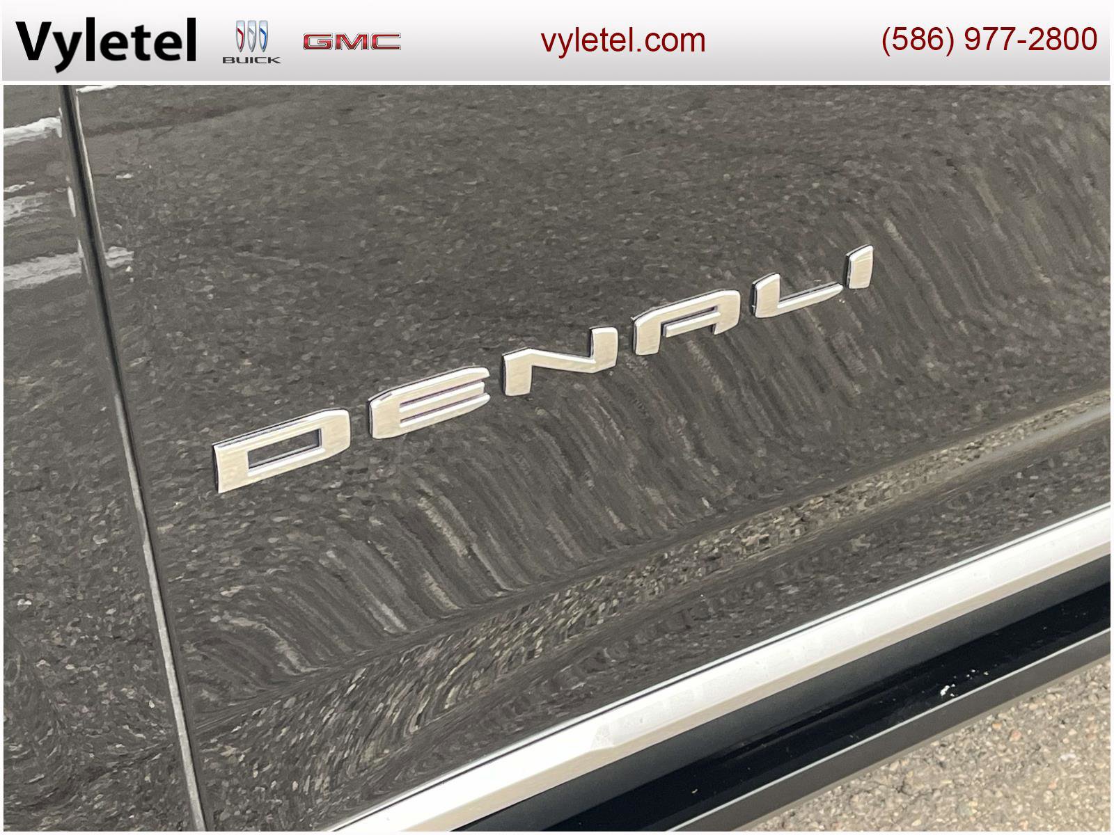 Used 2023 GMC Yukon Denali image 8
