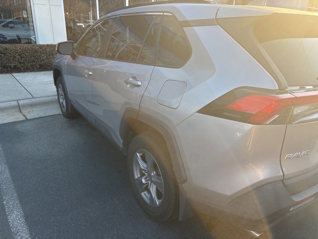 Used 2022 Toyota RAV4 XLE w/ Convenience Package image 10