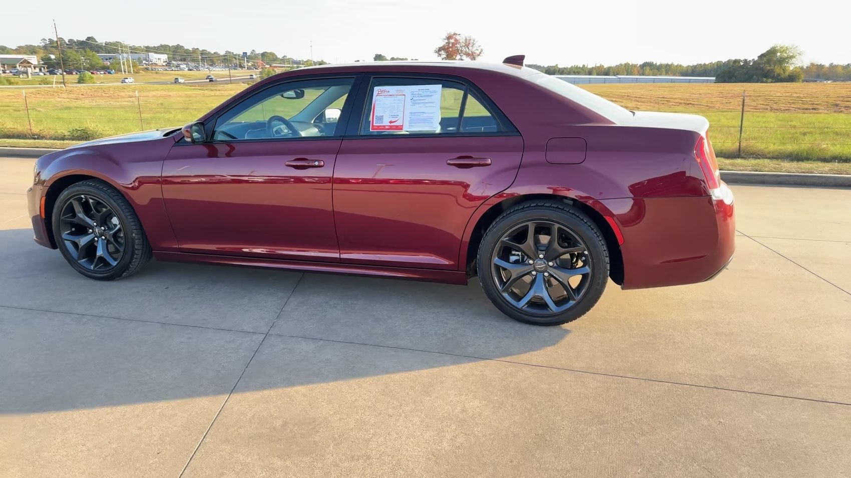 Used 2023 Chrysler 300 Touring L w/ Popular Equipment Group RWD image 6