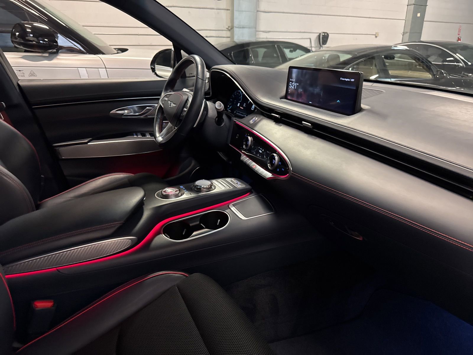 Used 2023 Genesis GV70 2.5T w/ Sport Prestige Package image 31