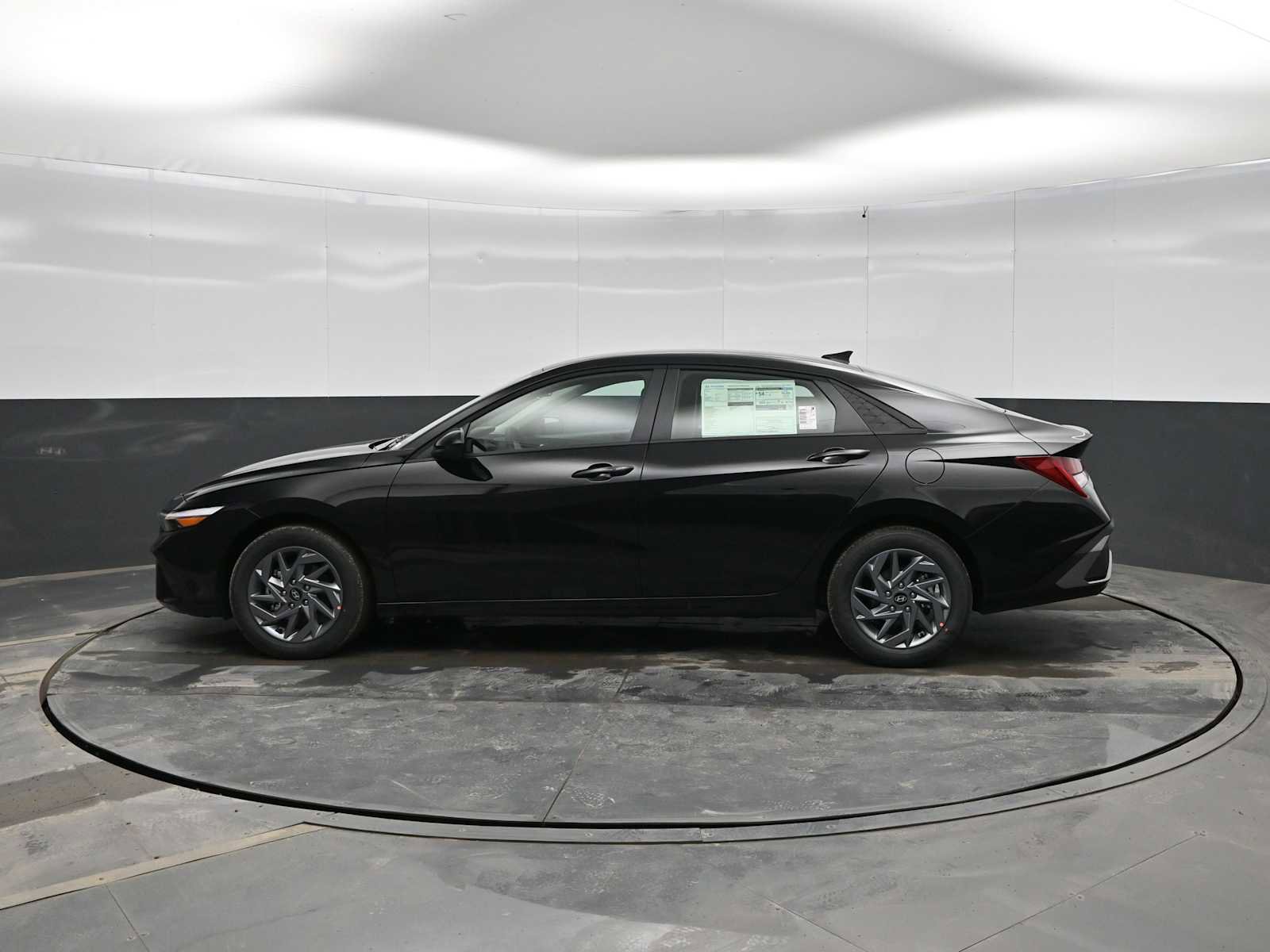 New 2026 Hyundai Elantra Blue image 5