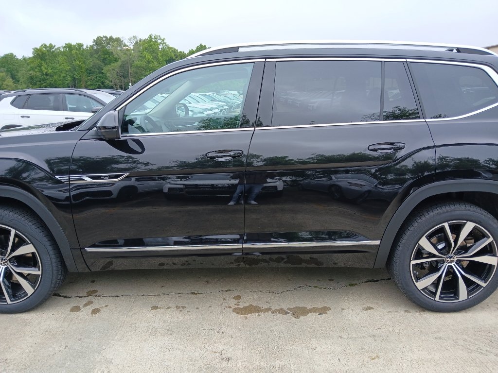 New 2026 Volkswagen Atlas SEL Premium R-Line AWD/4WD image 2