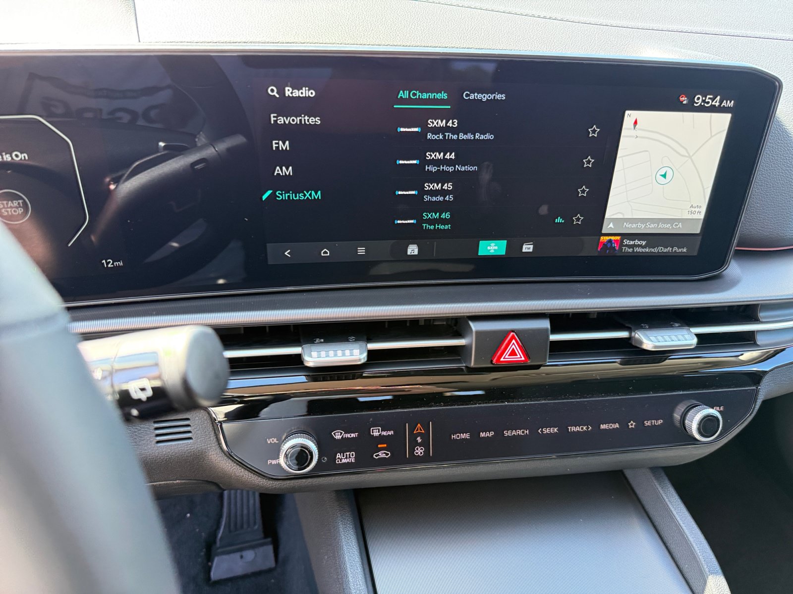 New 2027 Kia Sportage SX Prestige AWD/4WD image 12