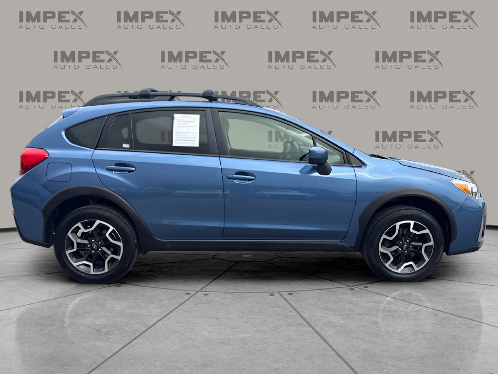 Used 2017 Subaru Crosstrek 2.0i Premium w/ Moonroof Package AWD/4WD image 6