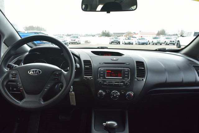 Used 2016 Kia Forte LX image 28