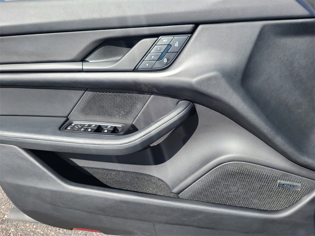 Used 2022 Porsche Taycan 4 Cross Turismo w/ Premium Package image 11