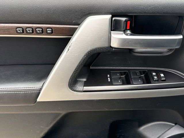 Used 2019 Toyota Land Cruiser AWD/4WD image 21