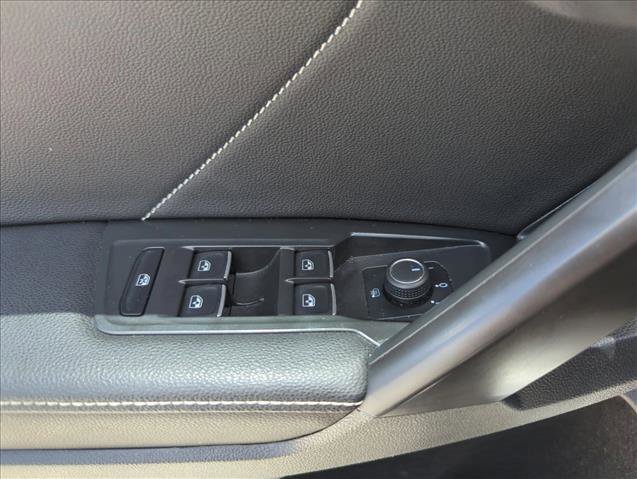 Used 2023 Volkswagen Tiguan SE FWD image 30