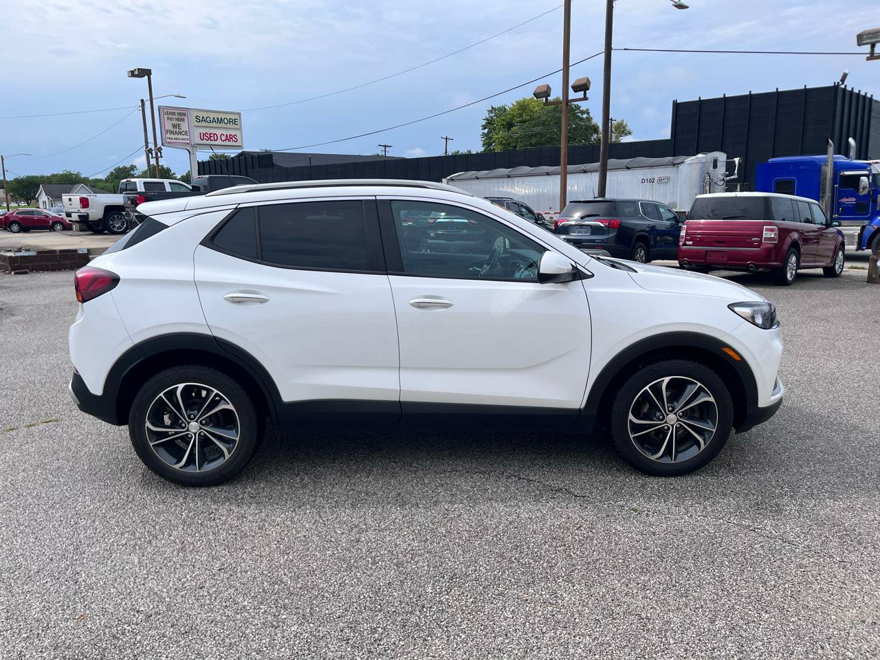 Used 2020 Buick Encore GX Select FWD image 2