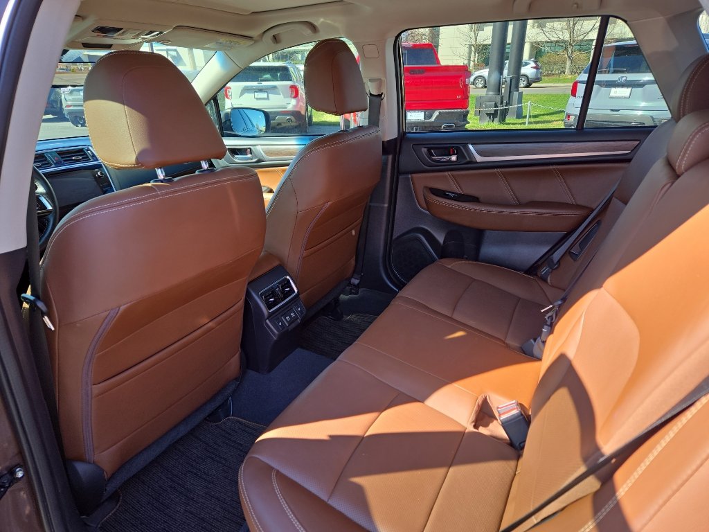 Used 2019 Subaru Outback 3.6R Touring image 14