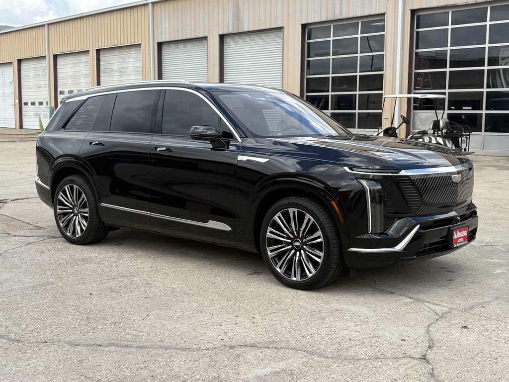 Used 2026 Cadillac Vistiq Premium Luxury AWD/4WD image 3