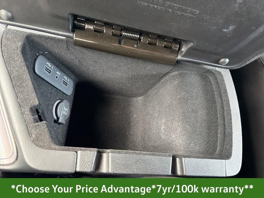 Certified 2023 Dodge Challenger SXT w/ Blacktop Package image 57