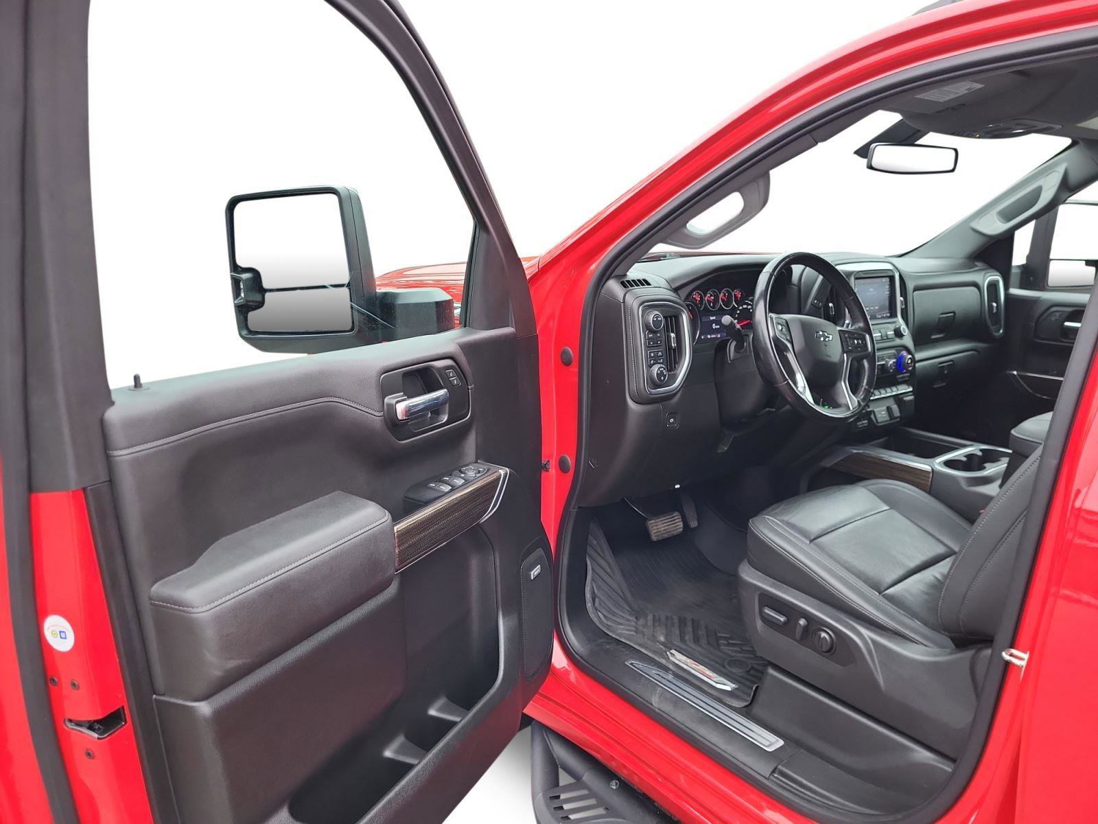 Used 2022 Chevrolet Silverado 1500 LT Trail Boss w/ Convenience Package II image 9