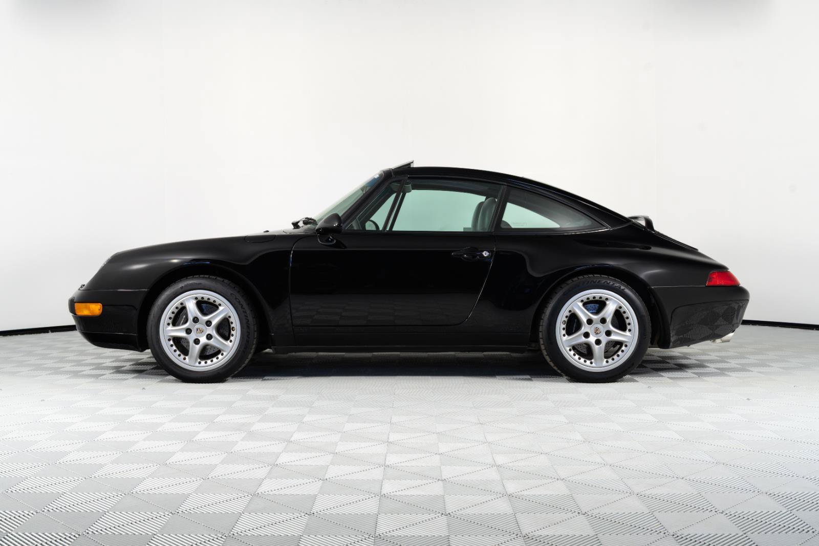 Used 1996 Porsche 911 Targa RWD image 17
