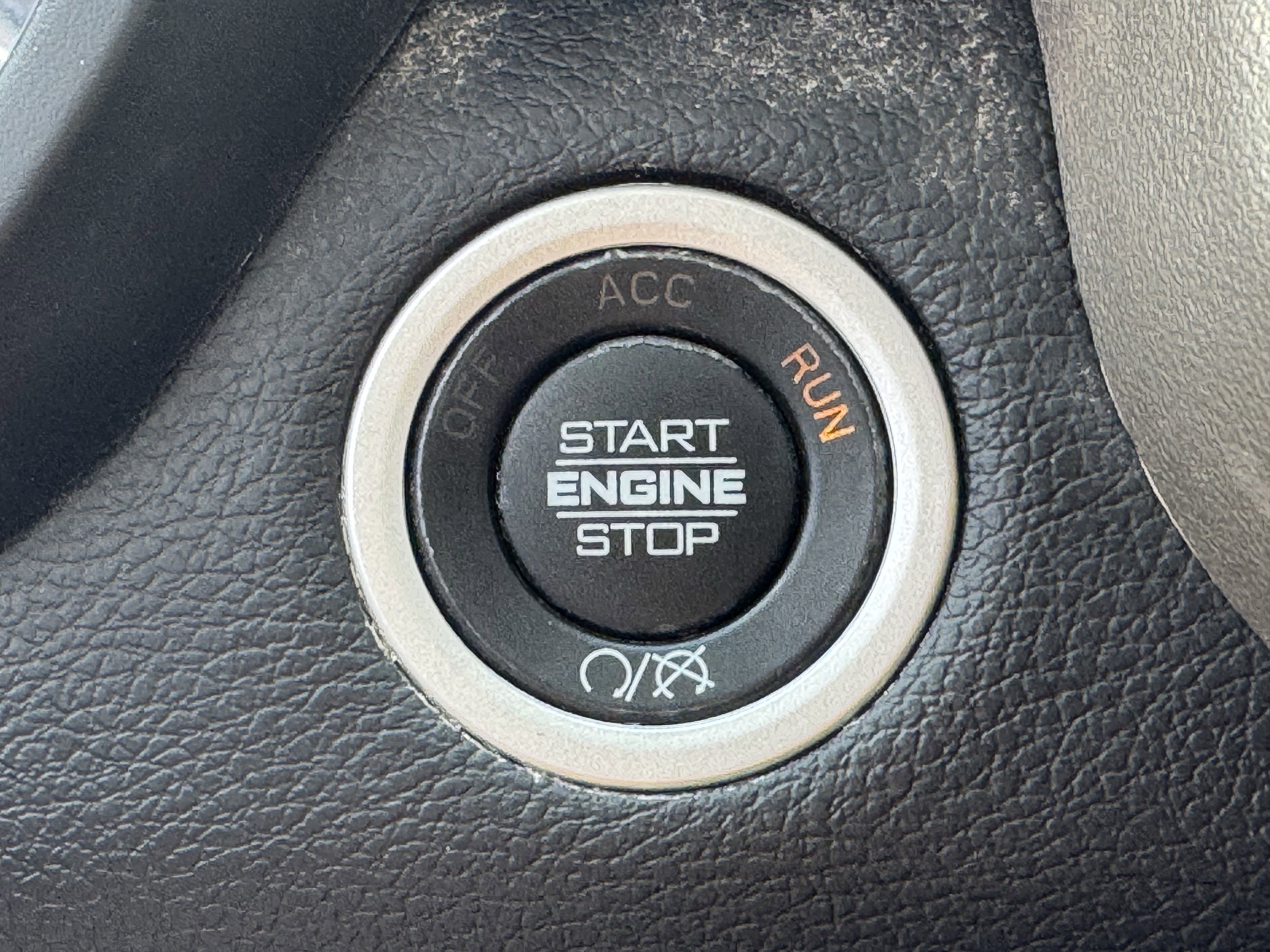 Used 2024 RAM 2500 Laramie w/ Safety Group image 22