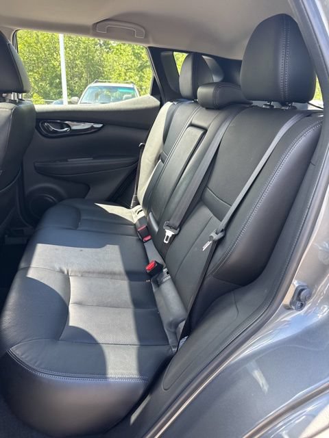 Certified 2017 Nissan Rogue Sport SL w/ SL Premium Package AWD/4WD image 10