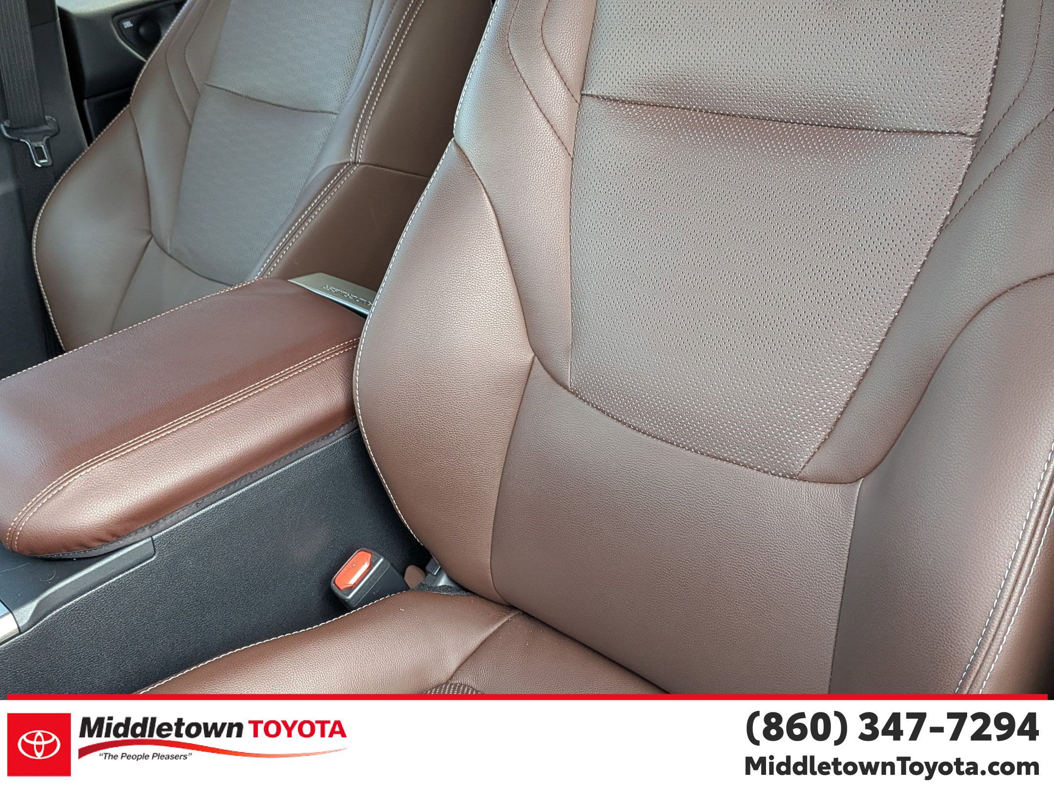 Used 2025 Toyota Land Cruiser w/ Premium Package AWD/4WD image 14