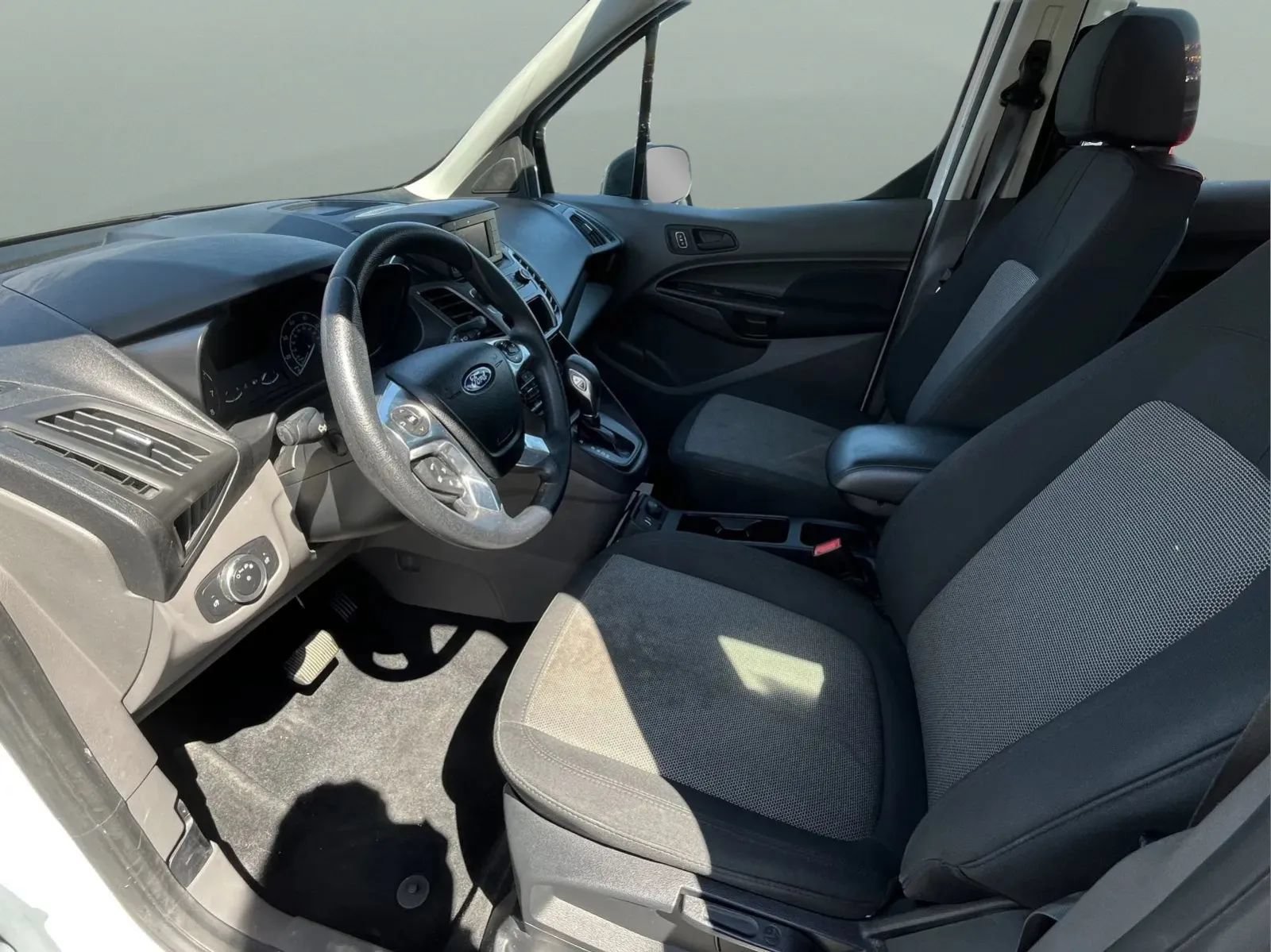 Used 2022 Ford Transit Connect XL w/ Trailer Tow Package FWD image 7