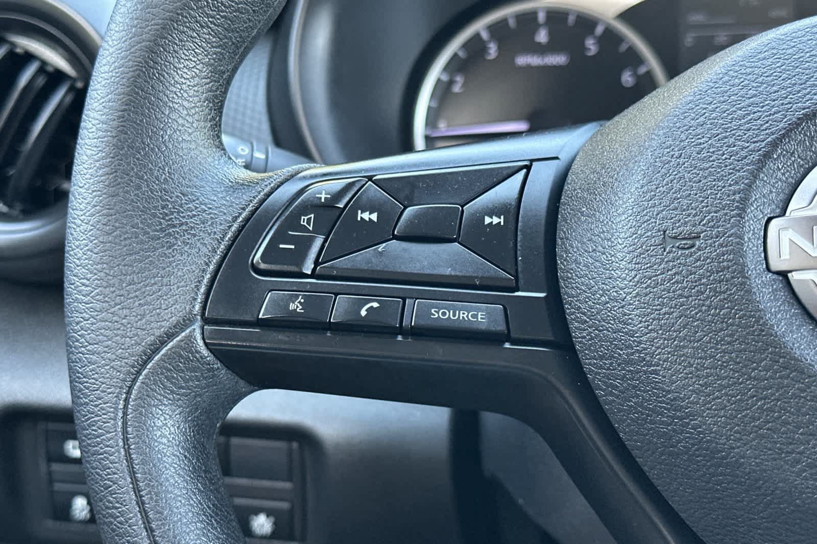Certified 2025 Nissan Kicks Play S FWD image 29