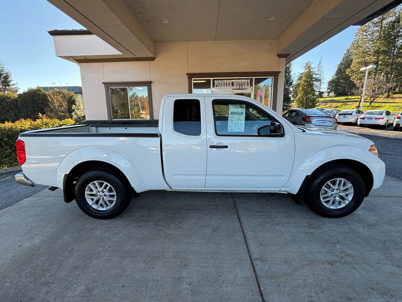 Used 2020 Nissan Frontier SV RWD image 5