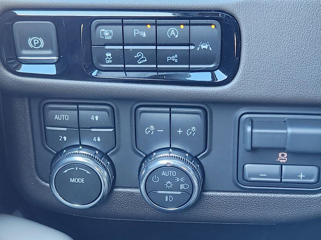 New 2026 GMC Yukon Elevation w/ Elevation Premium Package image 28