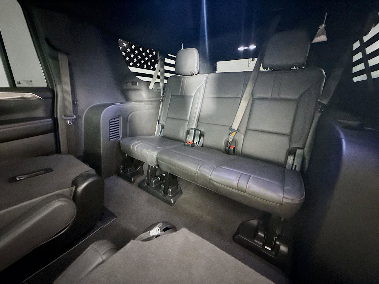 Used 2024 Chevrolet Suburban RST w/ Luxury Package RWD image 9