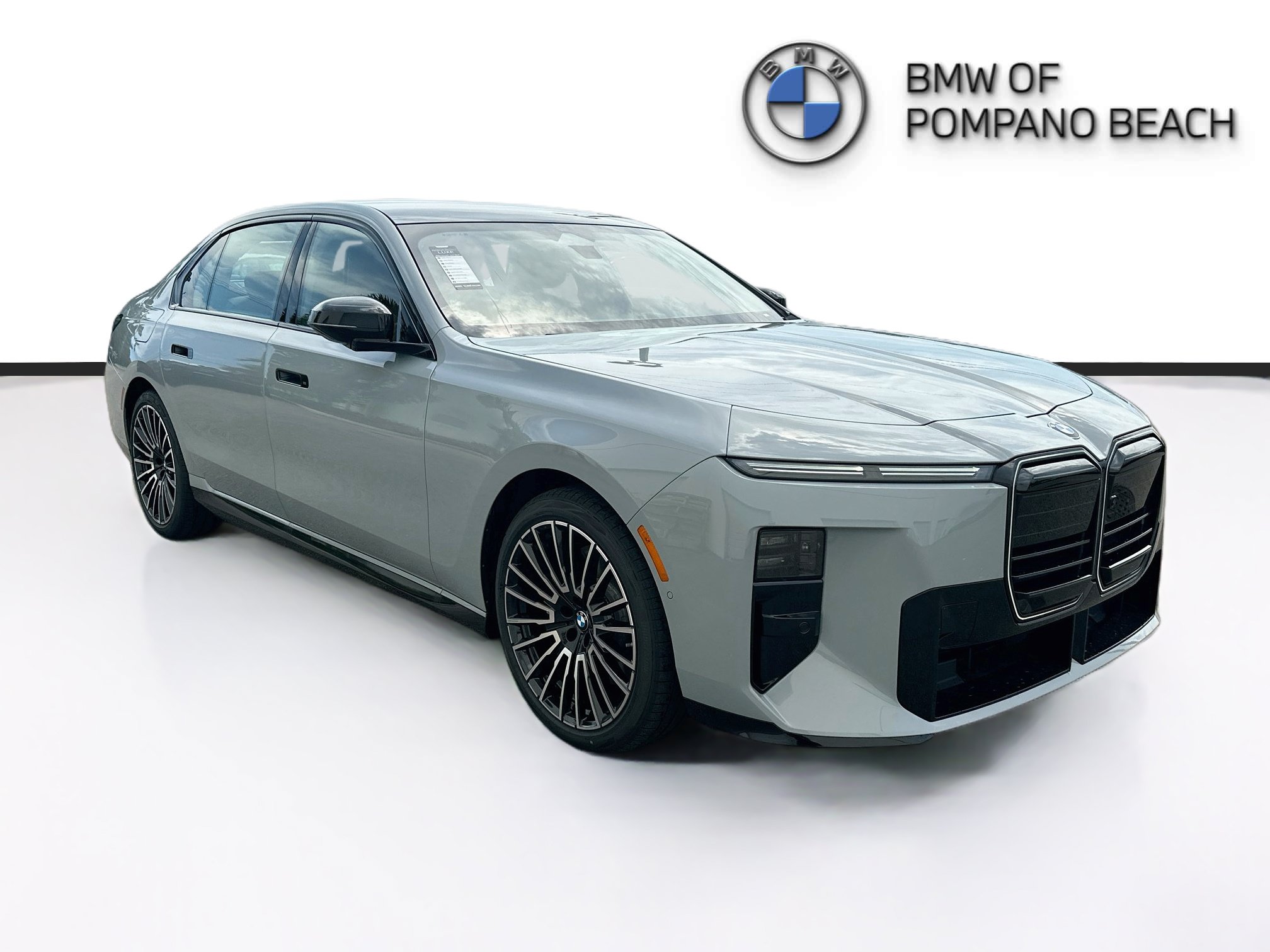 New 2027 BMW 740i w/ M Sport Professional Package RWD image 1
