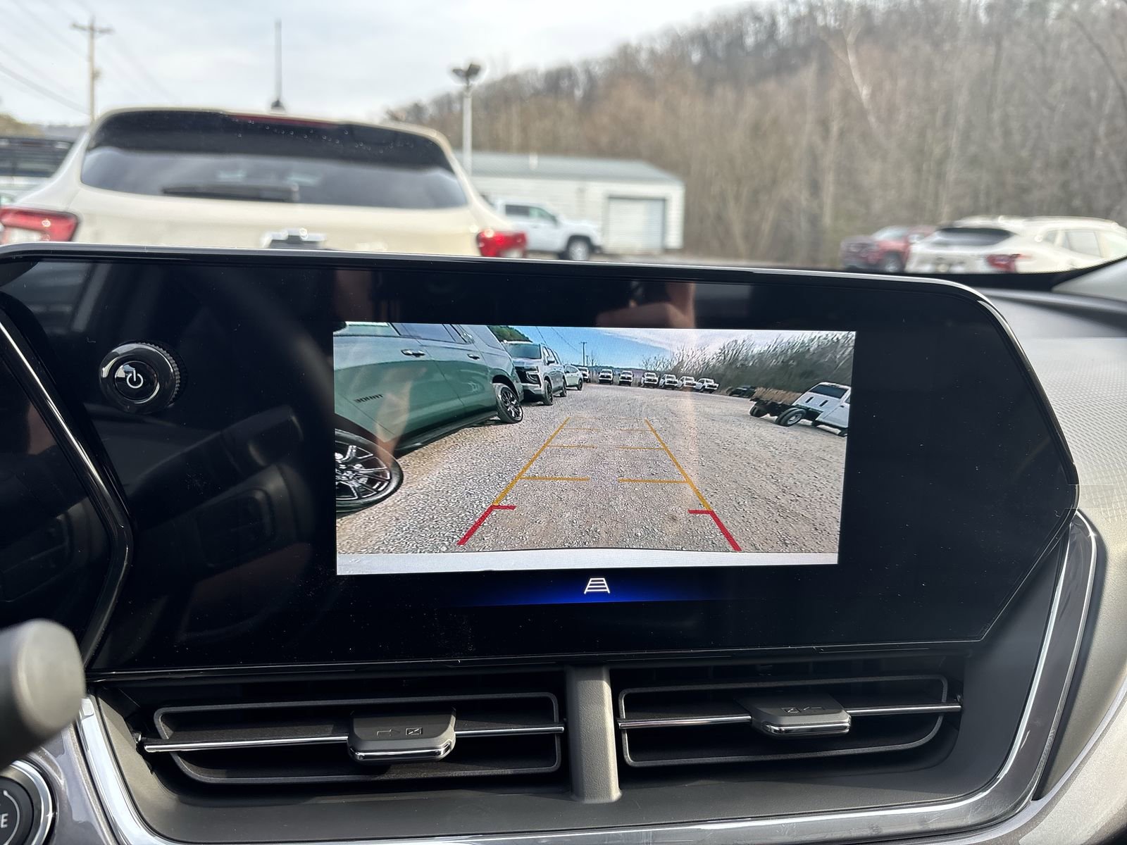 New 2026 Chevrolet Trax ACTIV FWD image 20