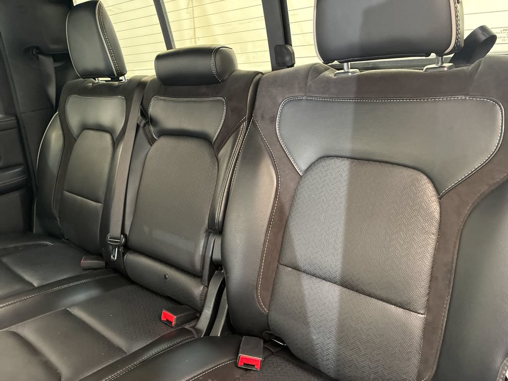 Used 2024 RAM 1500 Laramie AWD/4WD image 11