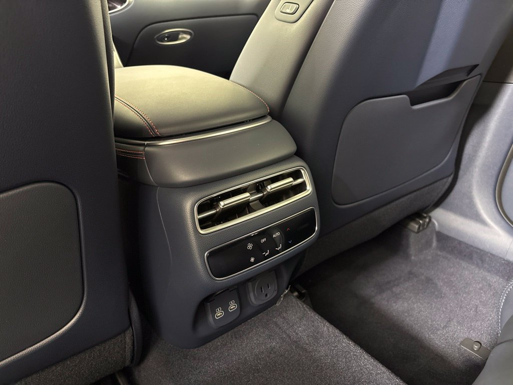 New 2027 Genesis GV70 2.5T Sport Prestige AWD/4WD image 25