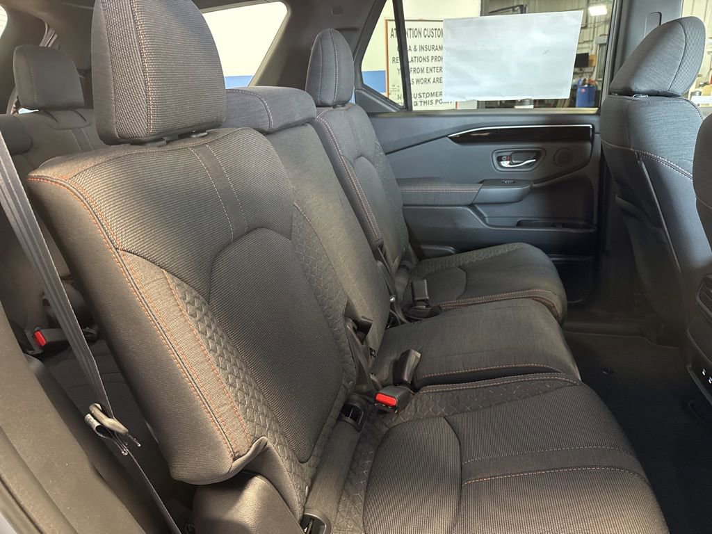 New 2026 Honda Pilot Sport image 24