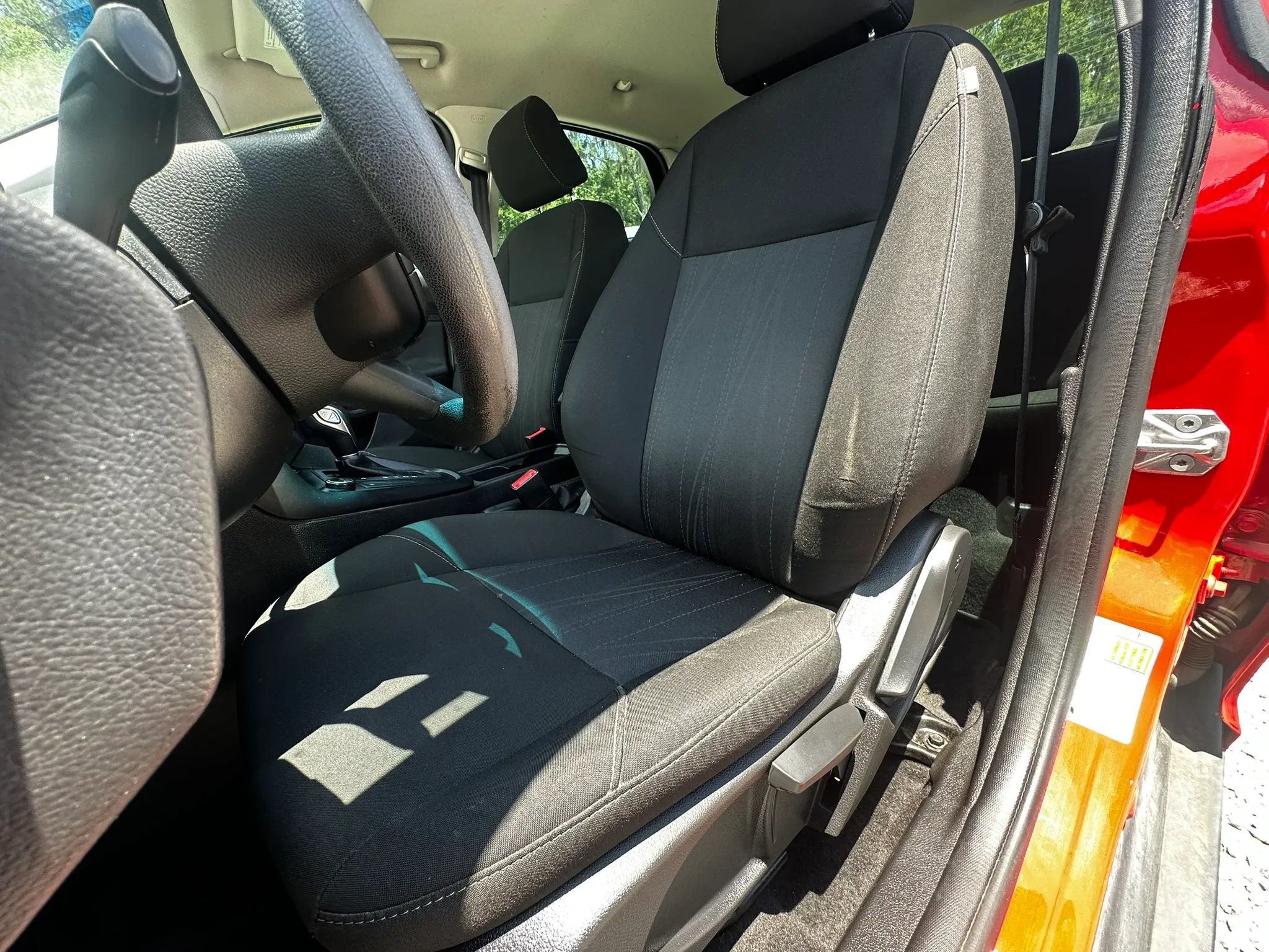 Used 2017 Ford Focus SE FWD image 17