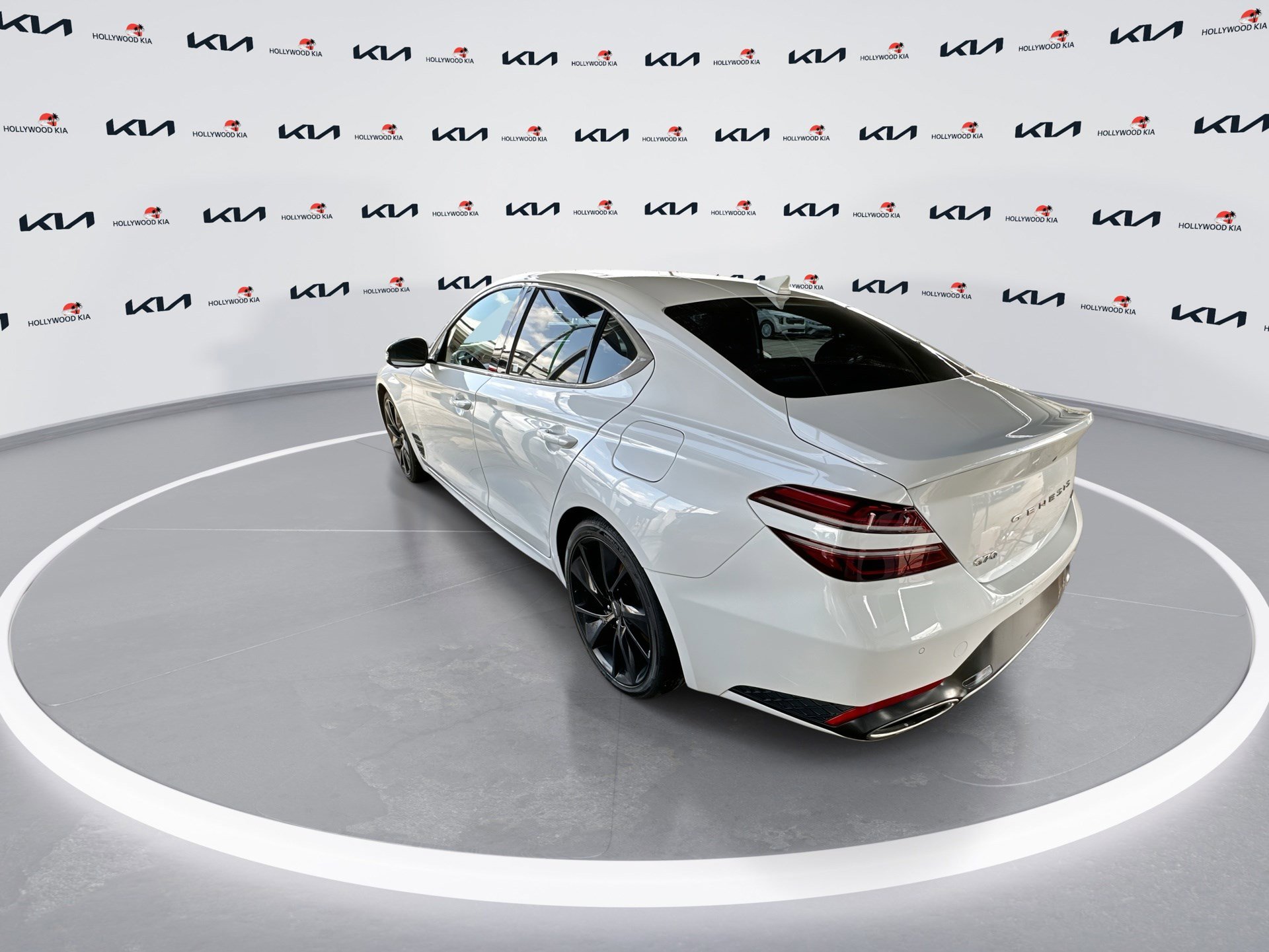 Used 2023 Genesis G70 3.3T w/ Sport Prestige Package image 6